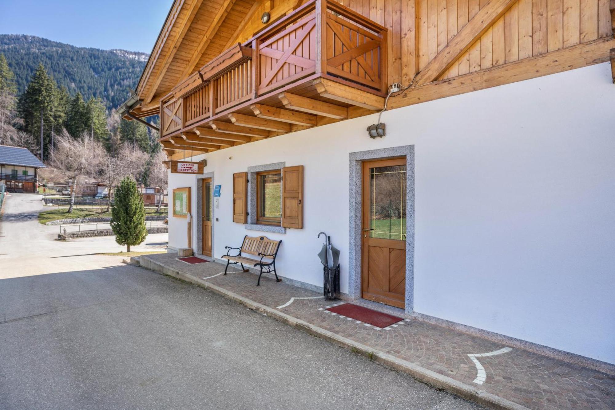 Chalet Camping Fae 1 Madonna Extérieur photo